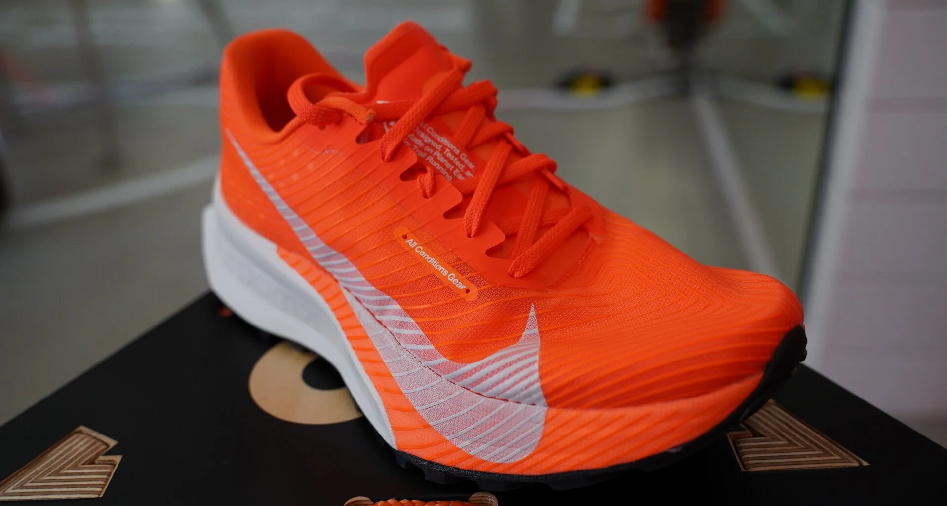 Nike ACG Ultrafly 2