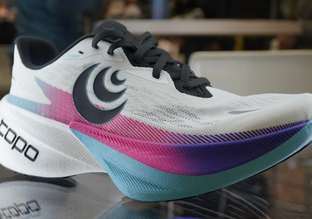 Topo Athletic Specter 3