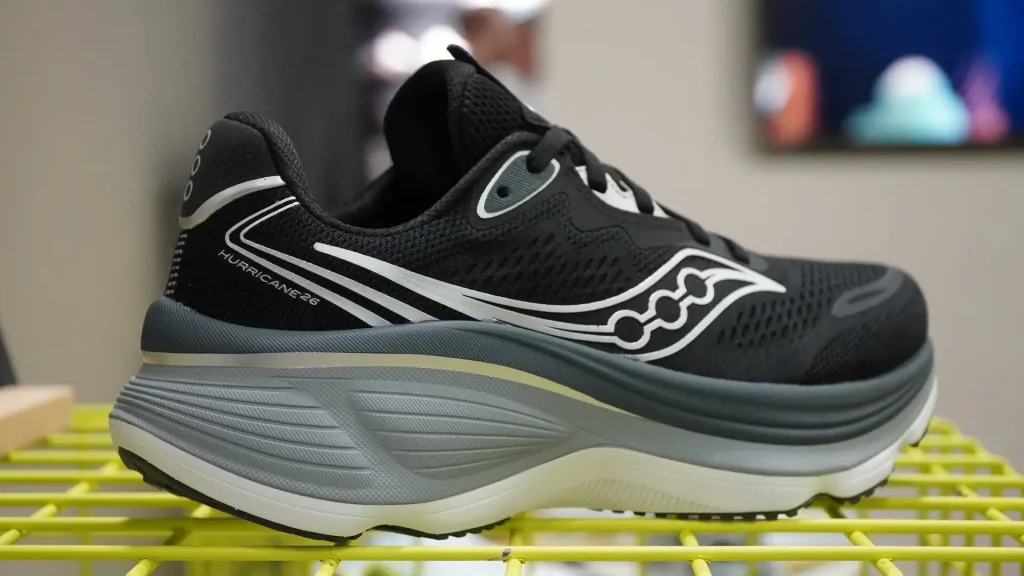 Saucony Hurricane 26