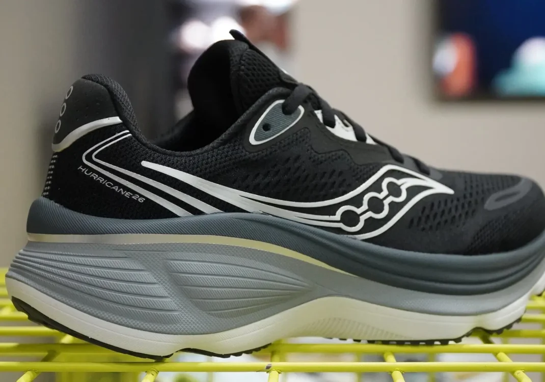 Saucony Hurricane 26