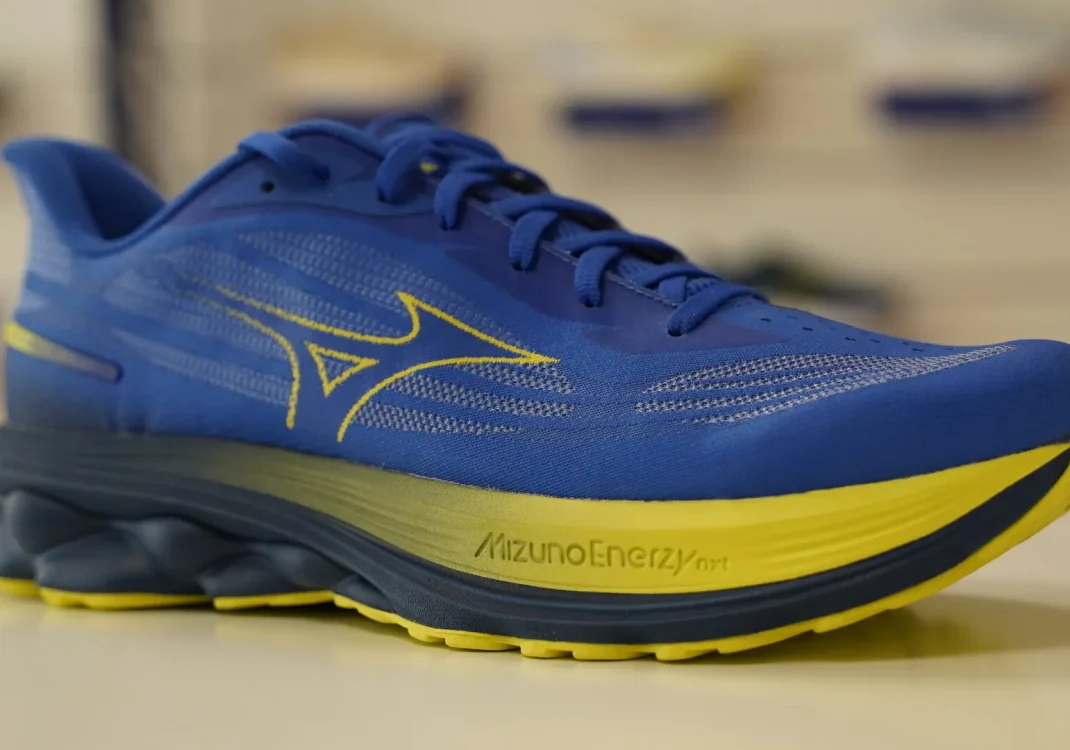 Mizuno Wave Skyrise 7