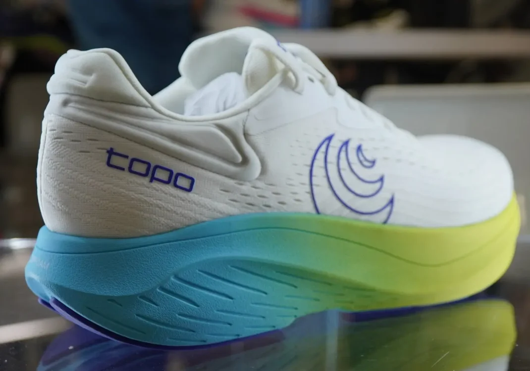 Topo Athletic Atmos 2