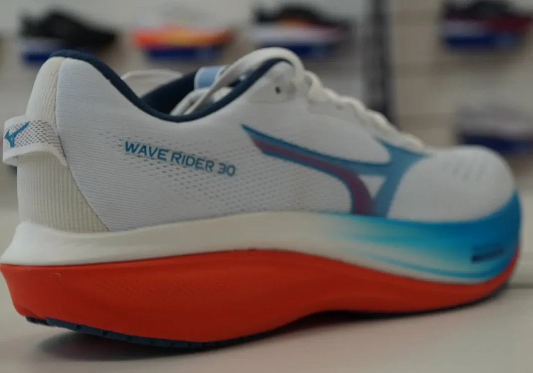 Mizuno Wave Rider 30