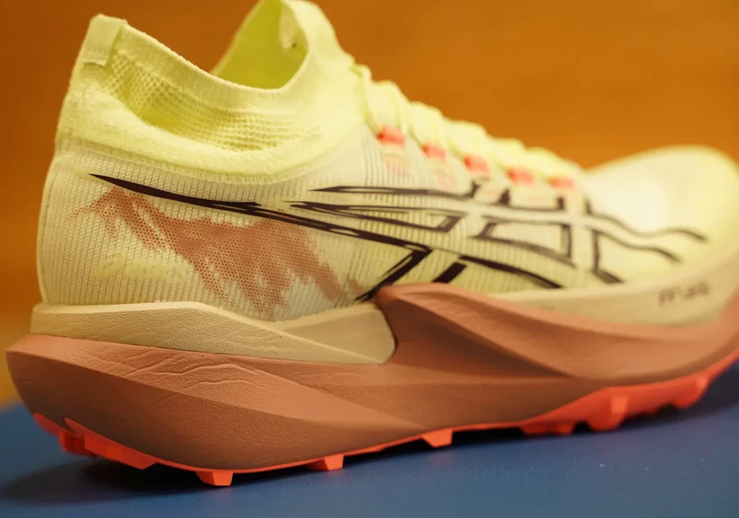 Asics MetaFuji Trail 2