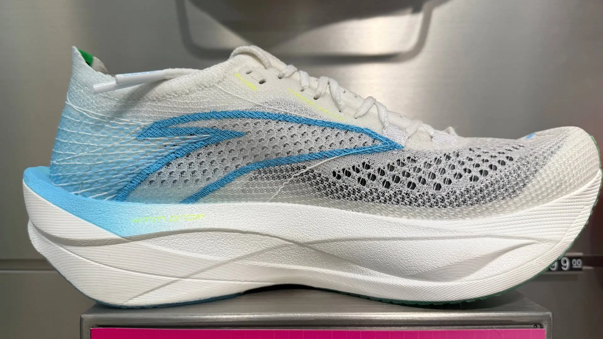 Anta C202 6 Pro