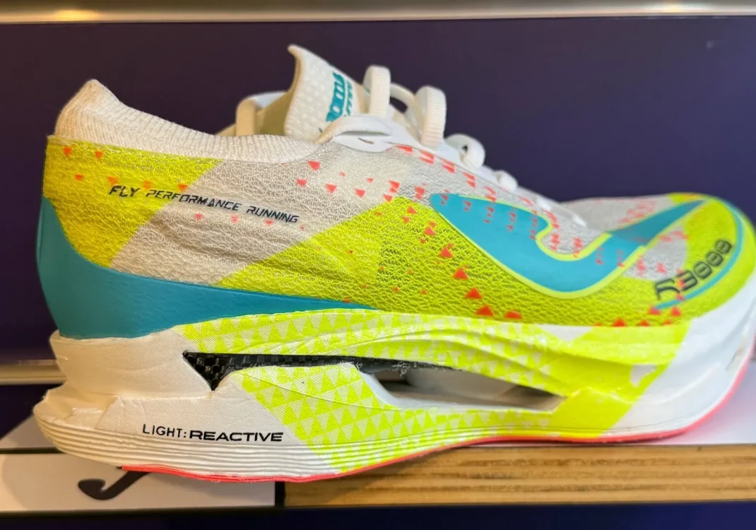 Joma R3000